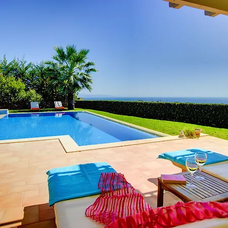 Villas Свороната