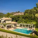 Villa Villas