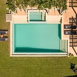 Villa Villas *