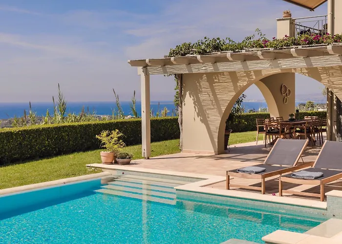 Villas Вилла Свороната